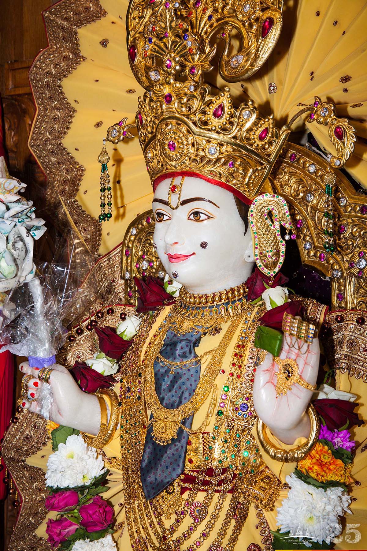 ©1987-2017 SKS Swaminarayan Temple East London